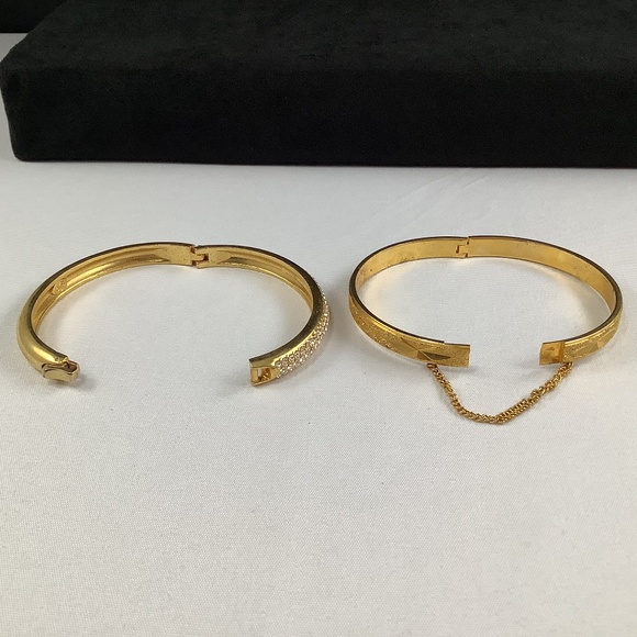 Womens Goldtone Crystal Hinge Bangle Set of 2 - Picture 5 of 13